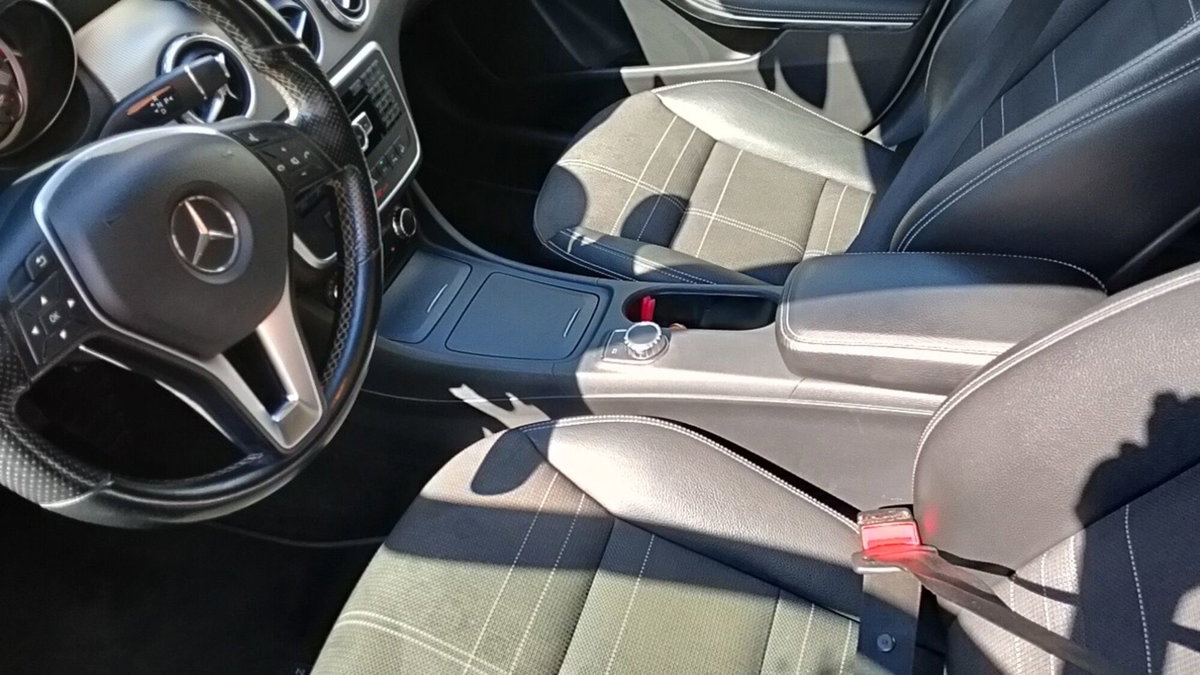 Mercedes-Benz GLA SUV 200 CDI Automatic 4Matic Executive (12)