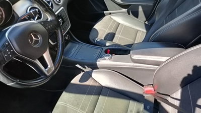 Mercedes-Benz GLA SUV 200 CDI Automatic 4Matic Executive (12)