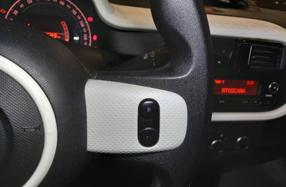 Renault Twingo SCe Life (12)