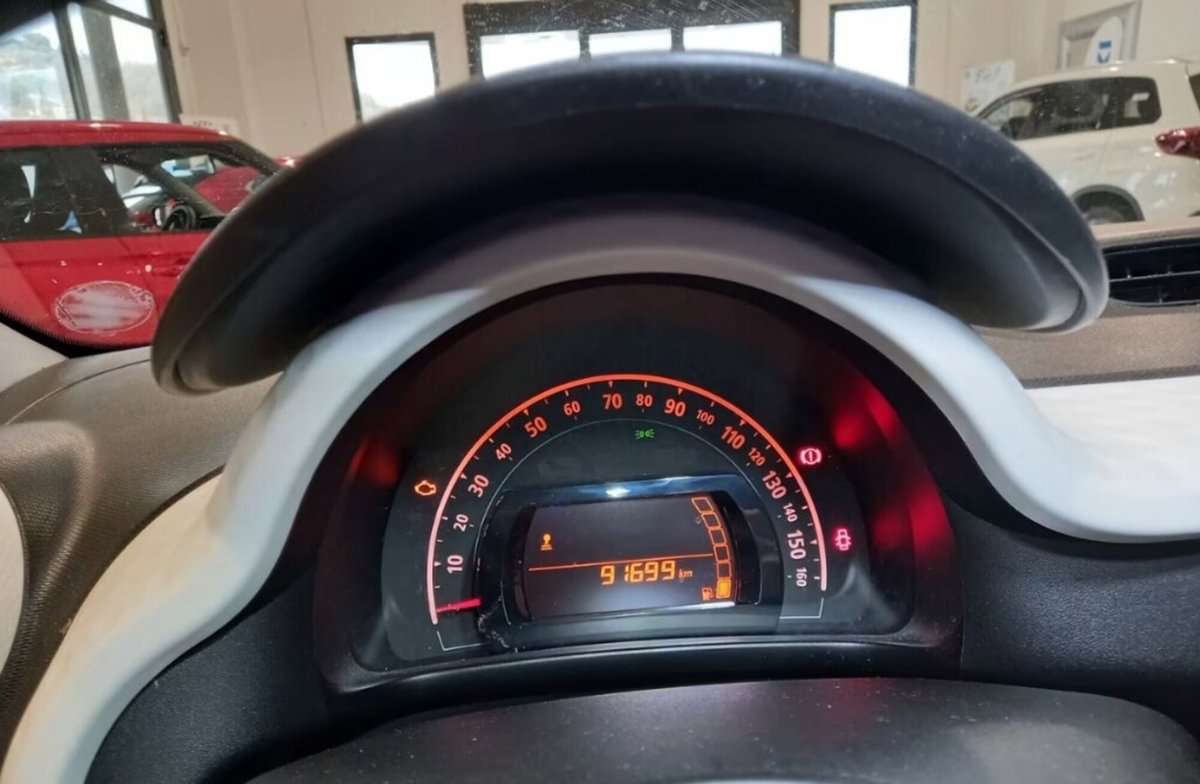 Renault Twingo SCe Life (8)