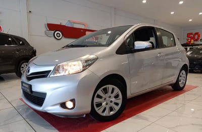 Toyota Yaris 1.0 5 porte Lounge usata