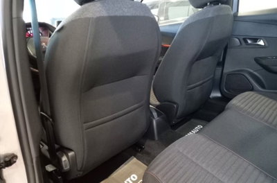 Peugeot 2008 PureTech 100 S&S Active (17)