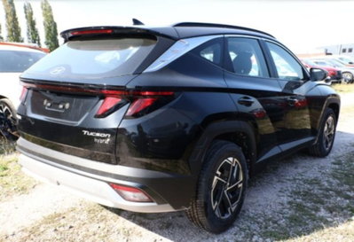 Hyundai Tucson 1.6 crdi 48V Exellence 2wd dct (15)