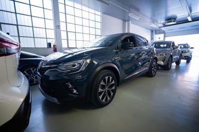 Renault Captur 1.0 tce Techno 90cv usata