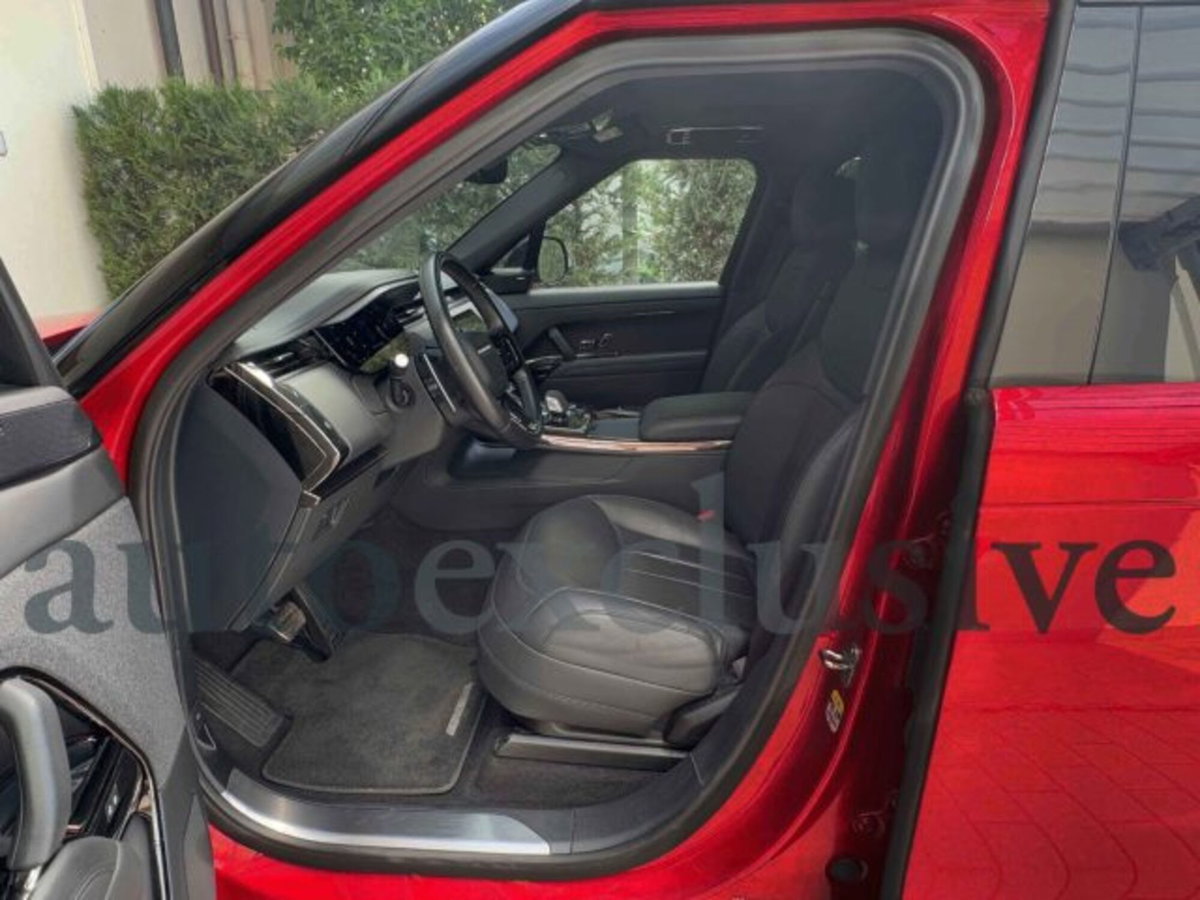 Land Rover Range Rover 3.0d i6 mhev SE awd 249cv auto (7)