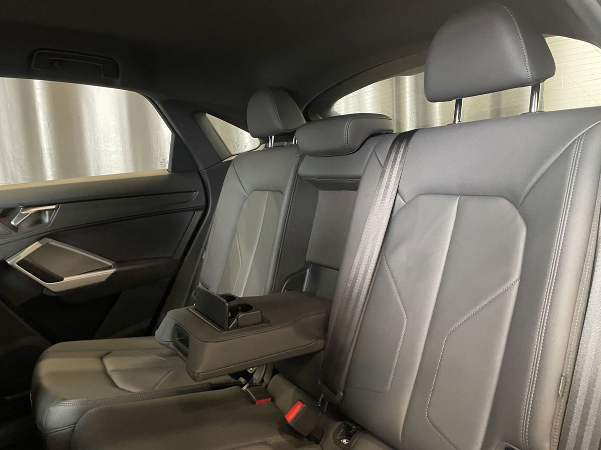 Audi Q3 Sportback 35 TDI quattro S tronic S line edition (11)