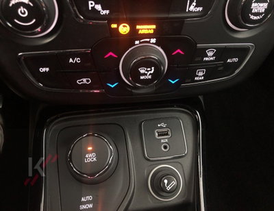 Jeep Compass 2.0 Multijet II aut. 4WD Limited (13)