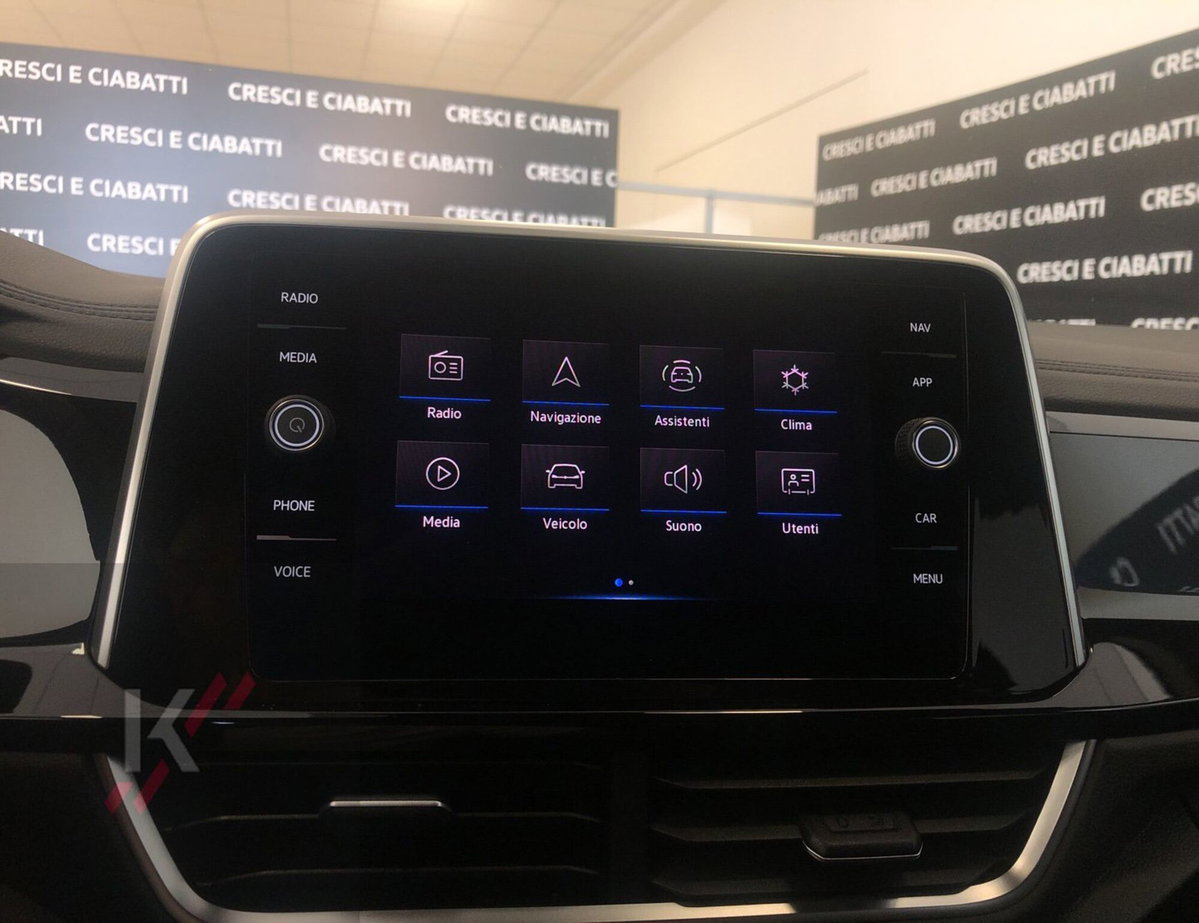Volkswagen T-Roc 2.0 tdi R-Line 4motion 150cv dsg (15)
