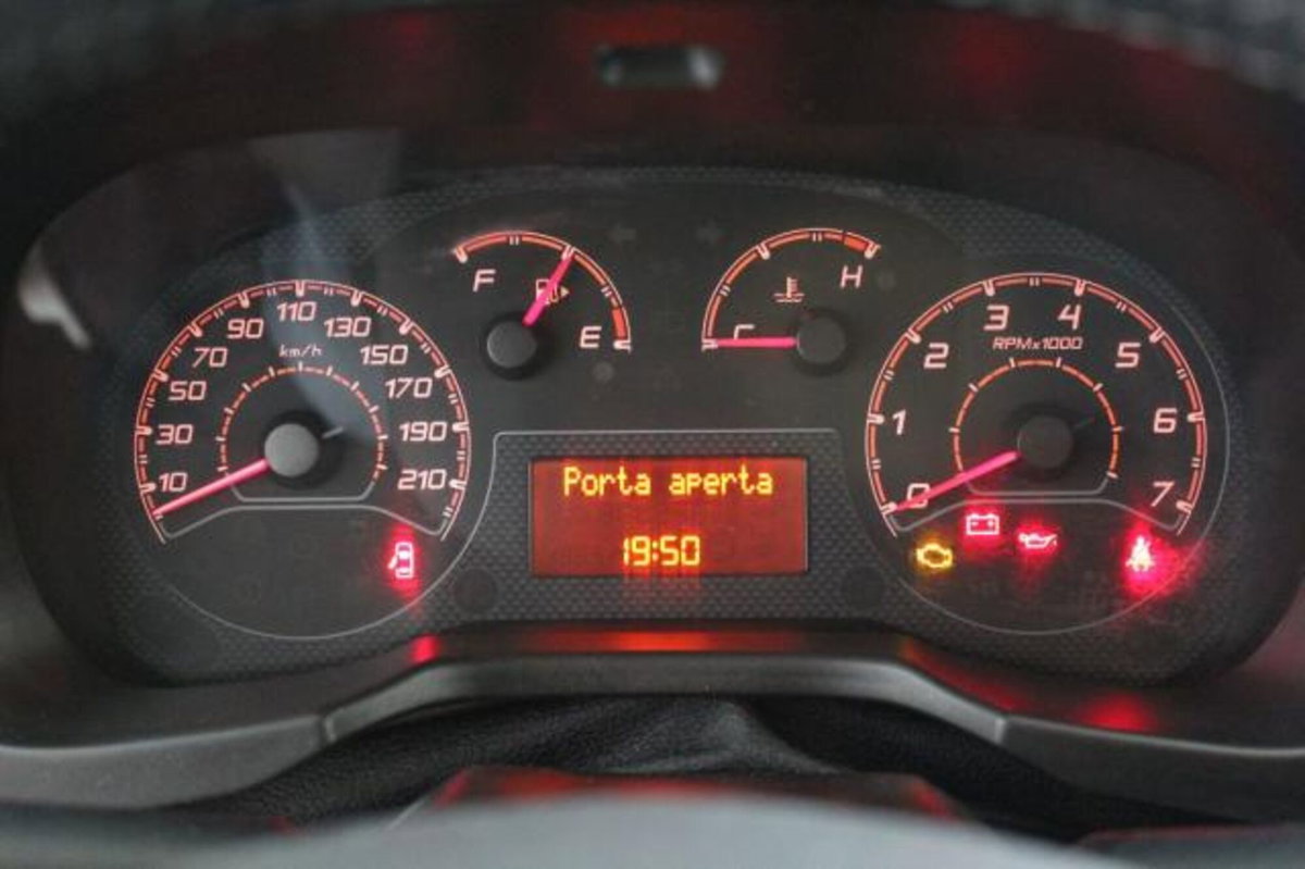 Fiat Fiorino 1.3 MJT 80CV Combi Semi SX (14)