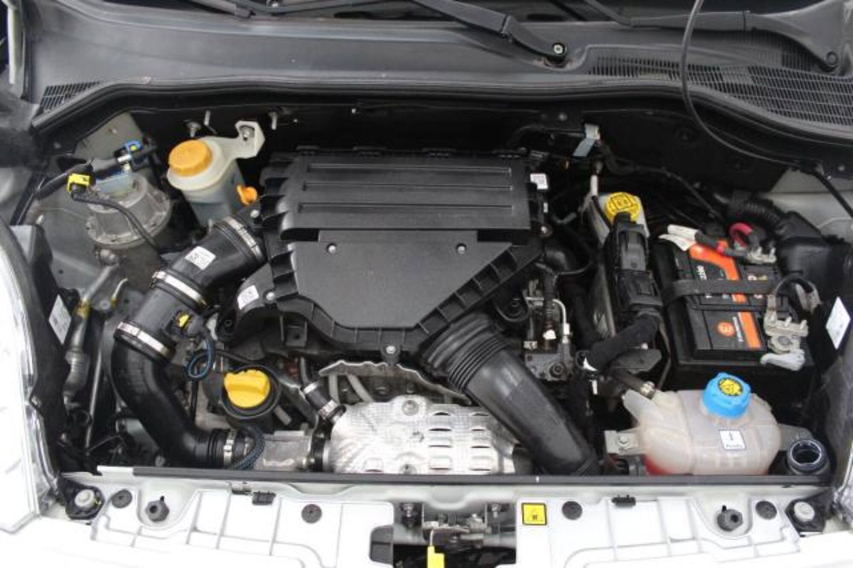Fiat Fiorino 1.3 MJT 80CV Combi Semi SX (19)