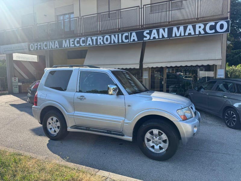 Mitsubishi Pajero 3.2 16V DI-D 3p. GLS2