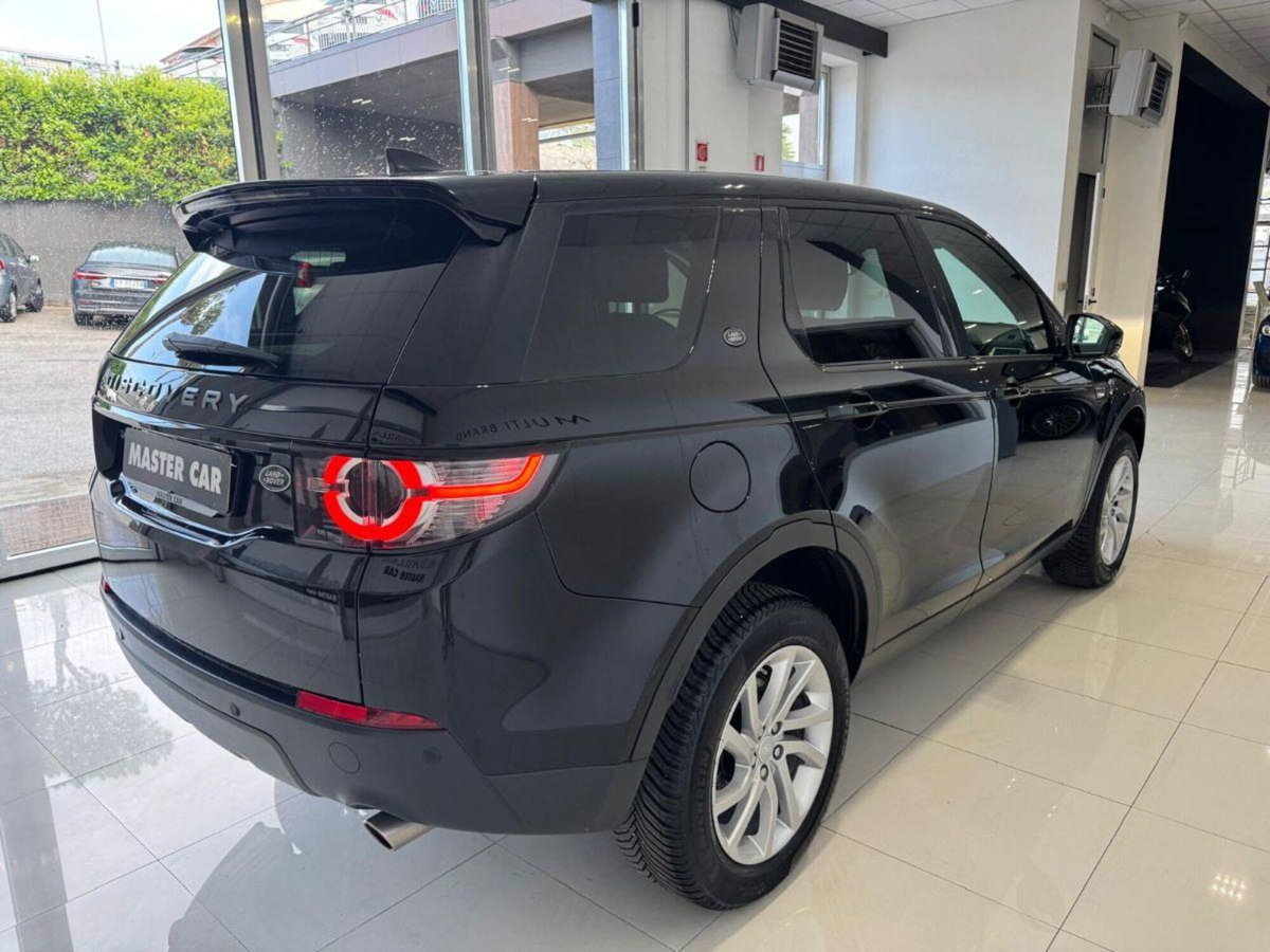 Land Rover Discovery Sport 2.0 TD4 150 CV SE (4)