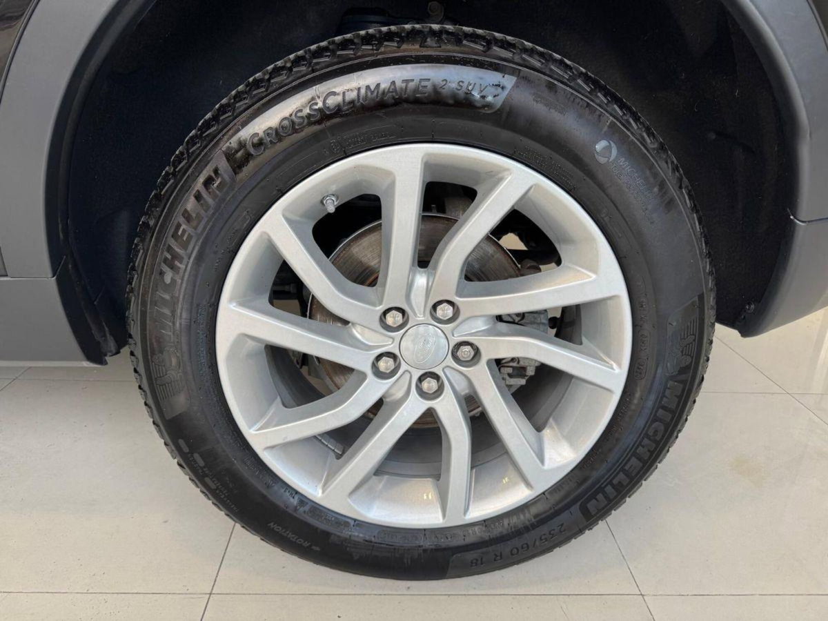 Land Rover Discovery Sport 2.0 TD4 150 CV SE (7)