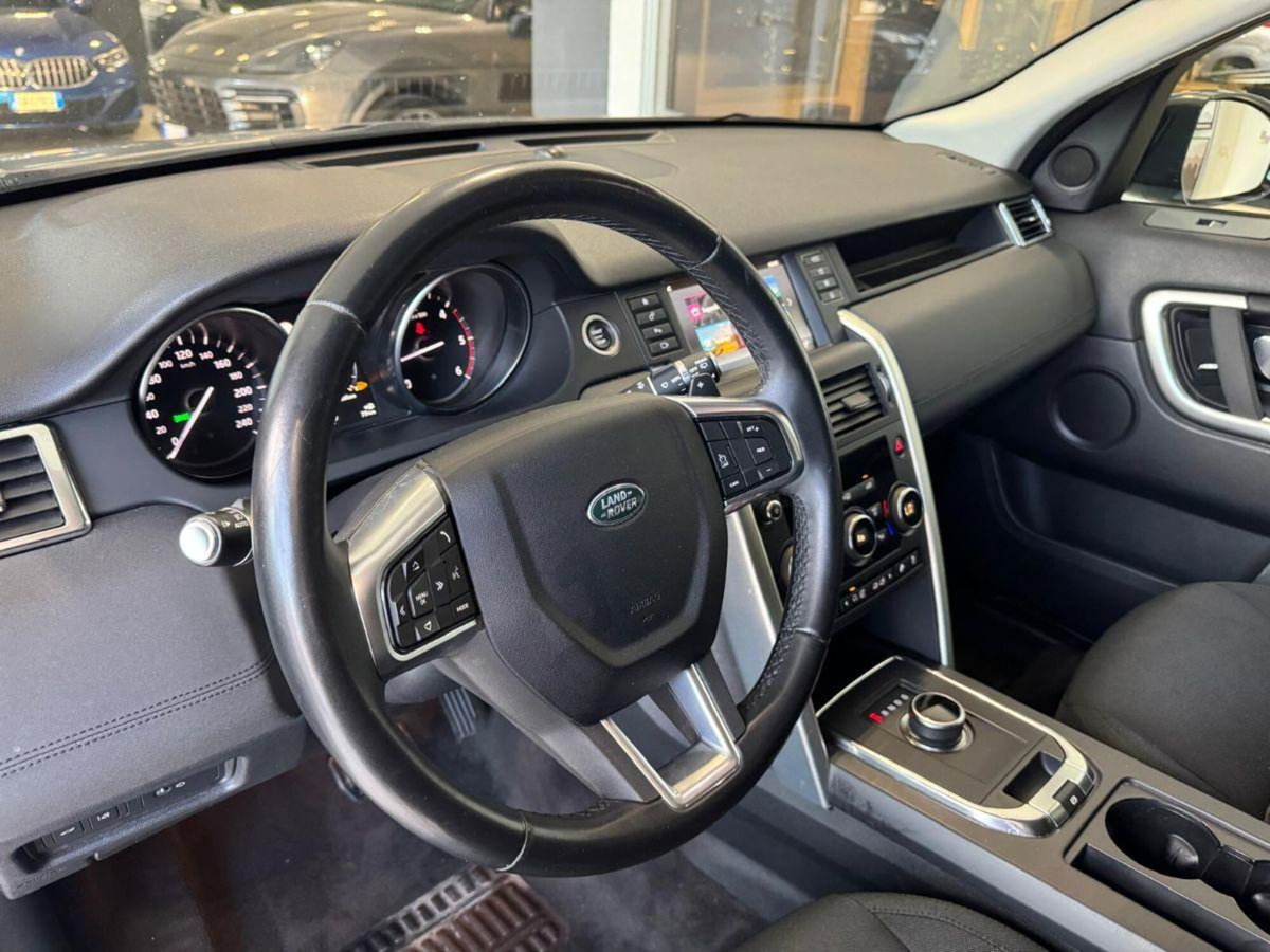 Land Rover Discovery Sport 2.0 TD4 150 CV SE (9)