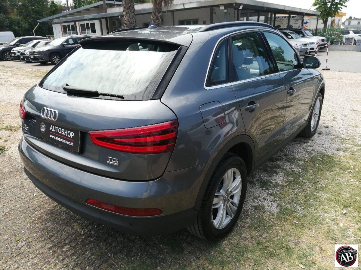 Audi Q3 2.0 TDI 177 CV quattro S tronic (6)