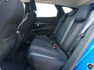 Peugeot 3008 BlueHDi 130 S&S EAT8 GT Line (16)