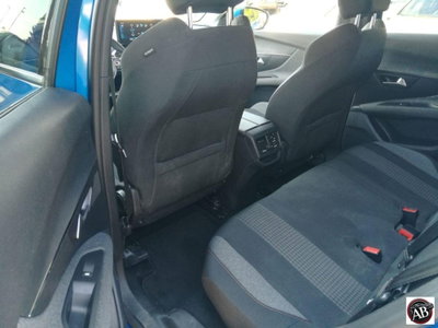 Peugeot 3008 BlueHDi 130 S&S EAT8 GT Line (17)