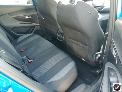 Peugeot 3008 BlueHDi 130 S&S EAT8 GT Line (19)