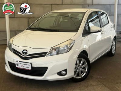 Toyota Yaris 1.0 5 porte Lounge usata