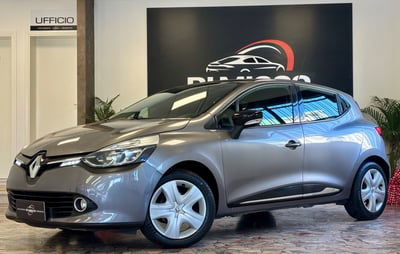 Renault Clio 1.2 75CV 5 porte Costume National usata