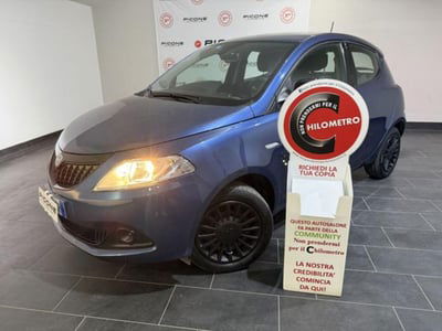 Lancia Ypsilon 1.0 FireFly 5 porte S&S Hybrid Silver Plus usata