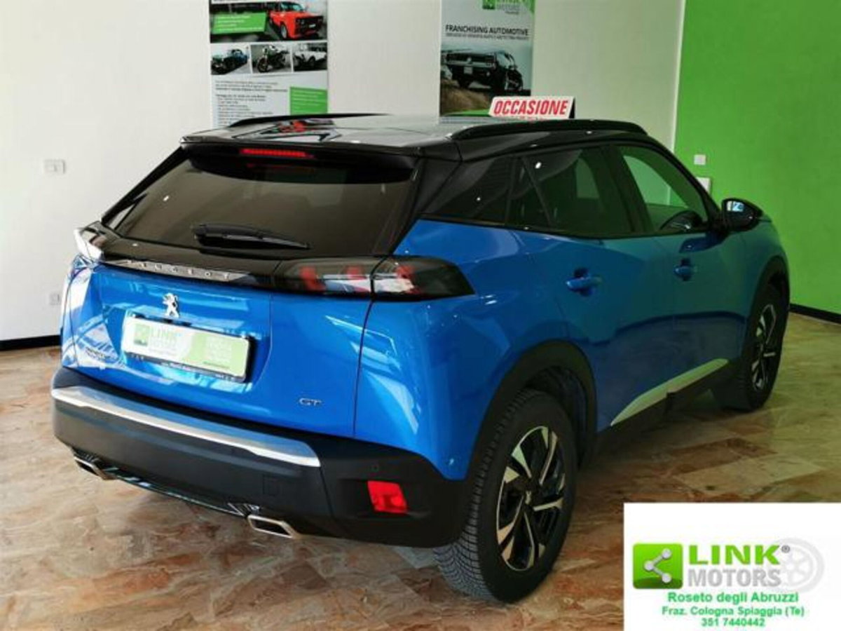 Peugeot 2008 PureTech 130 S&S EAT8 GT Pack (6)