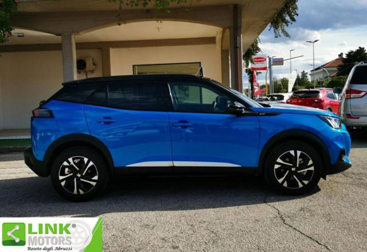 Peugeot 2008 PureTech 130 S&S EAT8 GT Pack (7)