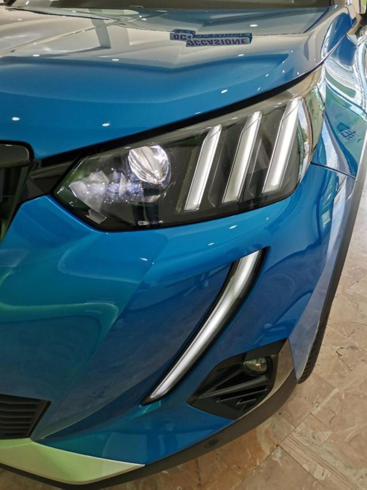 Peugeot 2008 PureTech 130 S&S EAT8 GT Pack (8)