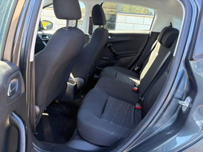 Peugeot 208 HDi 68 CV 5 porte Active (8)