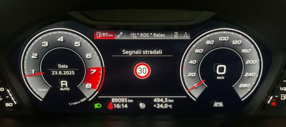 Audi Q3 45 TFSI quattro S tronic S line edition (12)