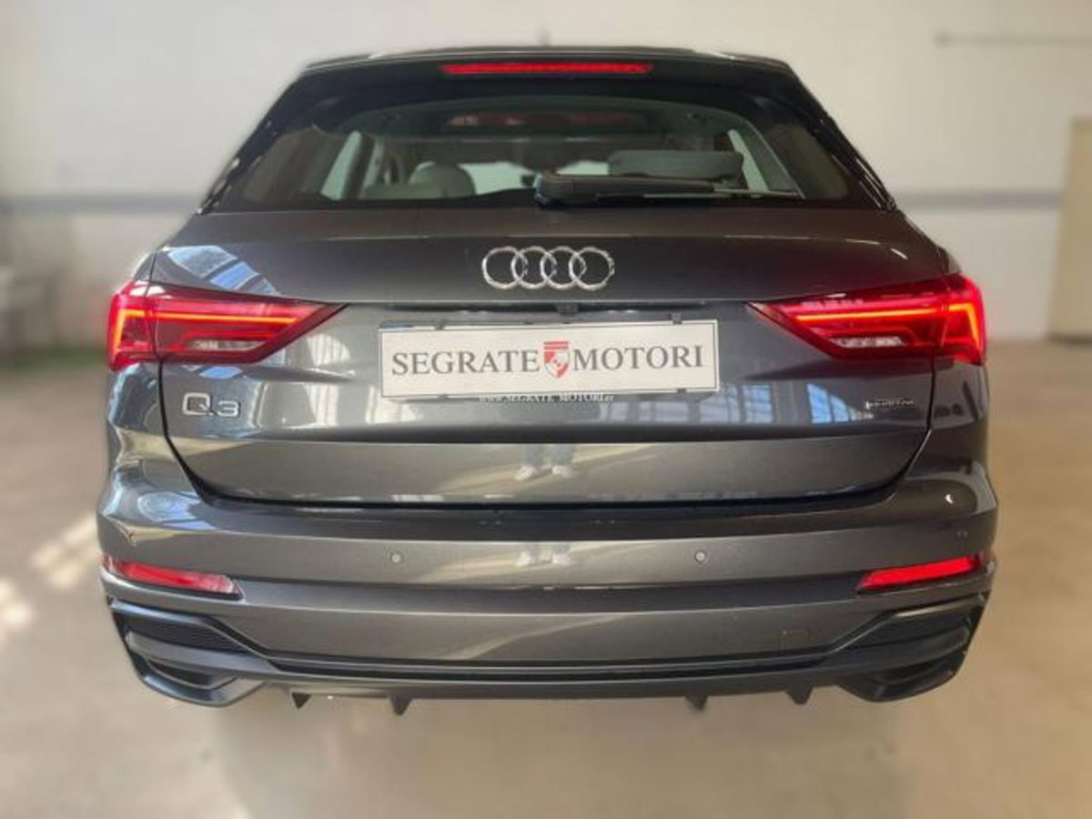 Audi Q3 45 TFSI quattro S tronic S line edition (6)