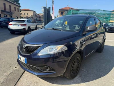 Lancia Ypsilon 1.2 69 CV 5 porte Elefantino Blu usata