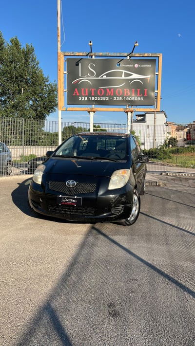 Toyota Yaris 1.0 5 porte Now usata