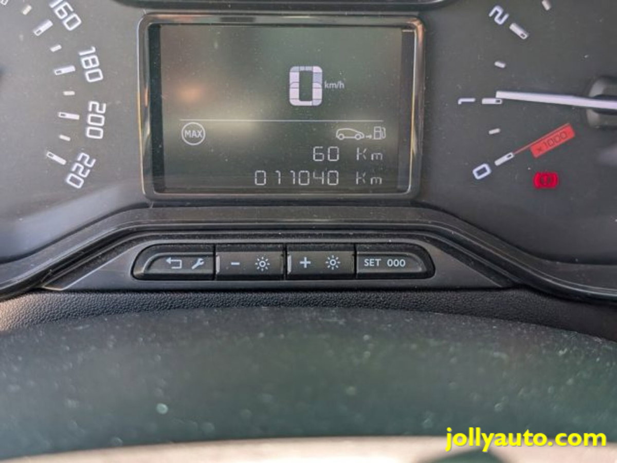 Citroen C3 1.2 puretech Max s&s 83cv neopatentati (12)