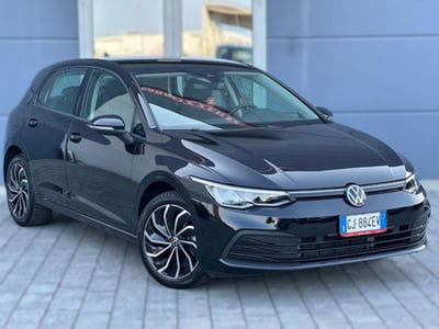 Volkswagen Golf 1.0 eTSI EVO DSG Life usata