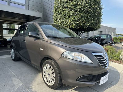 Lancia Ypsilon 1.3 MJT 16V 95 CV 5 porte S&S Silver usata