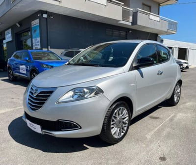 Lancia Ypsilon 1.2 69 CV 5 porte Silver usata