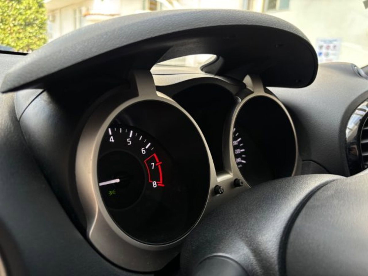 Nissan Juke 1.6 GPL Business (17)