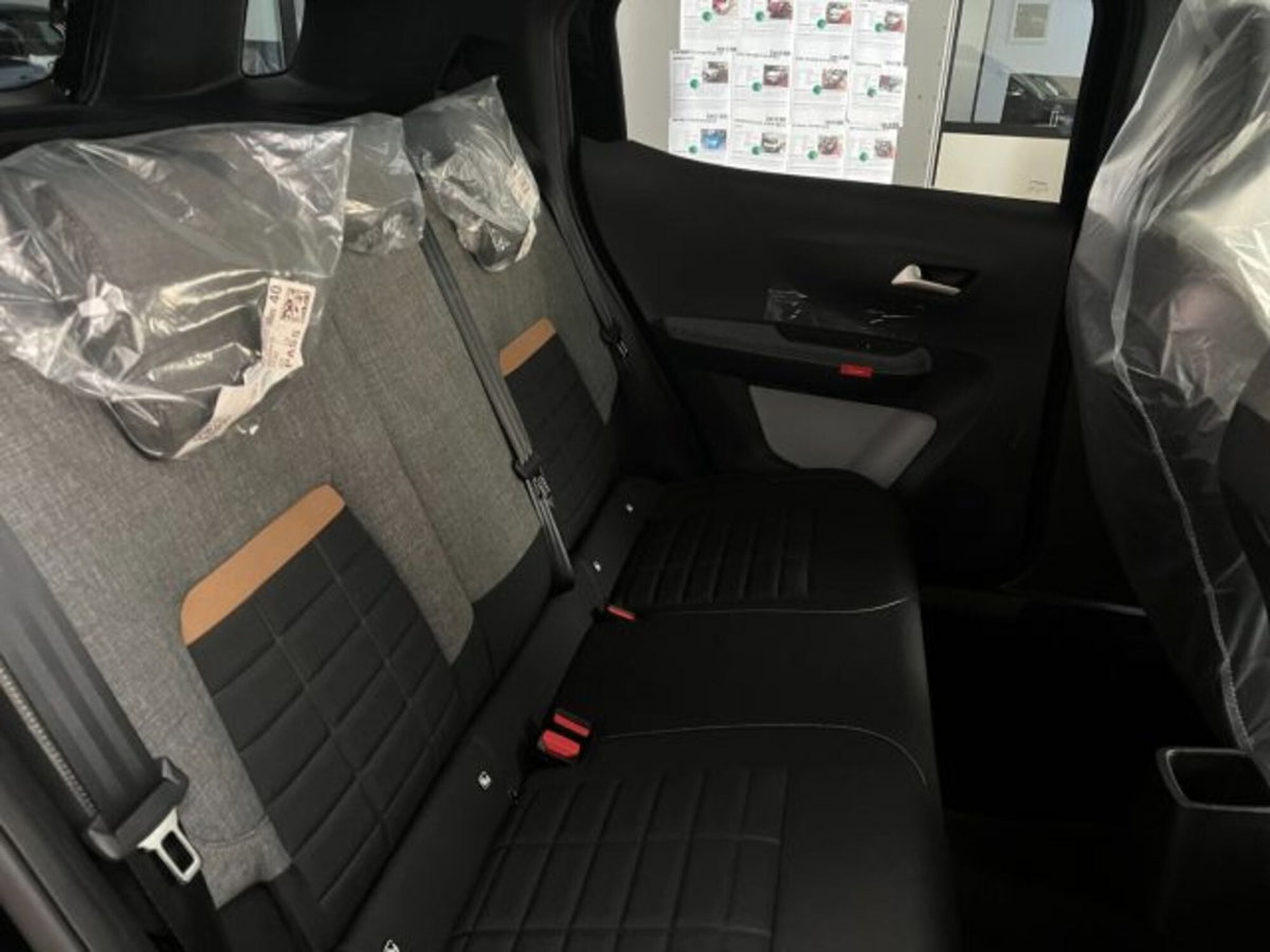 Citroen C3 Aircross elettrico Plus 113cv (3)