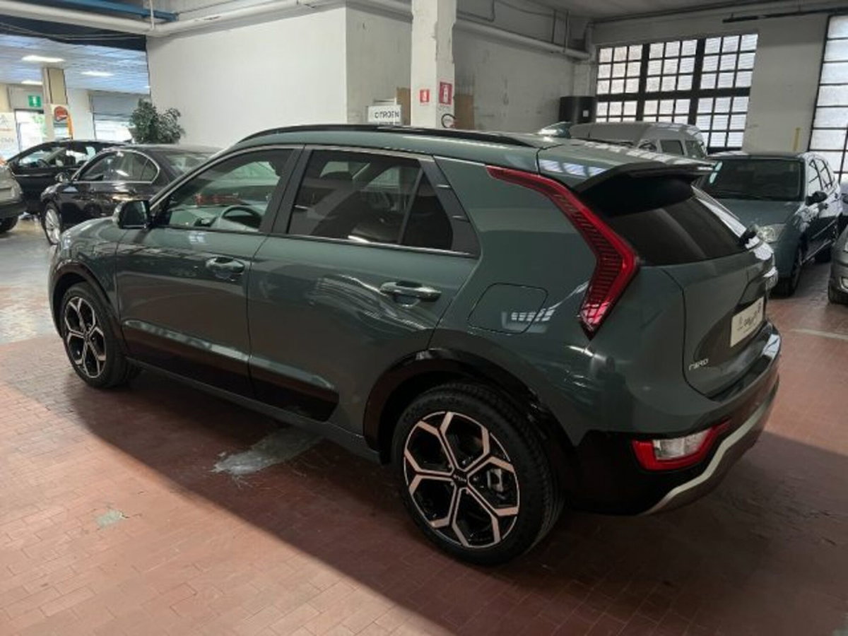 Kia Niro 1.6 GDi DCT HEV Business (2)