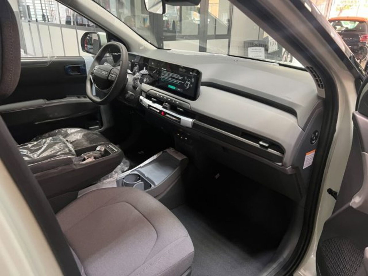 Kia EV3 81,4 kWh Air (16)