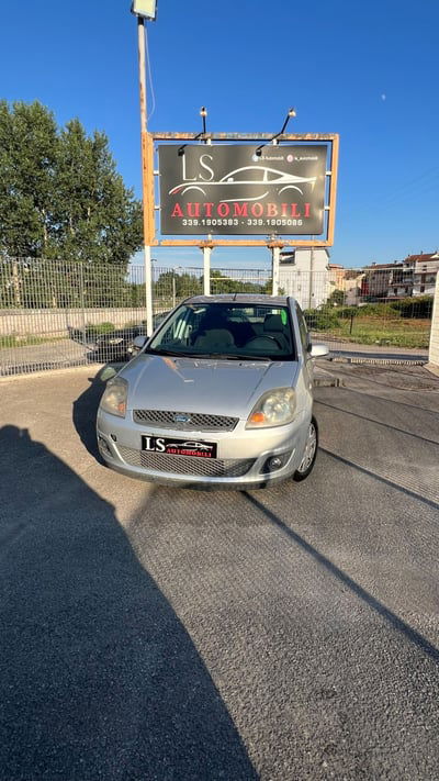Ford Fiesta 1.4 TDCi 5p. Ghia usata