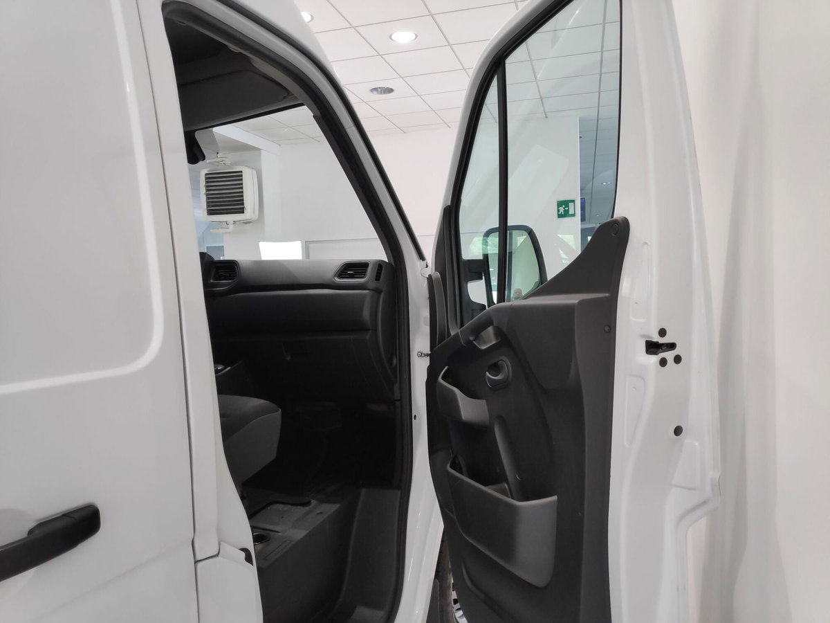 Opel Movano Furgone 35 2.3 Turbo D 135CV PM-TM FWD Furgone (18)