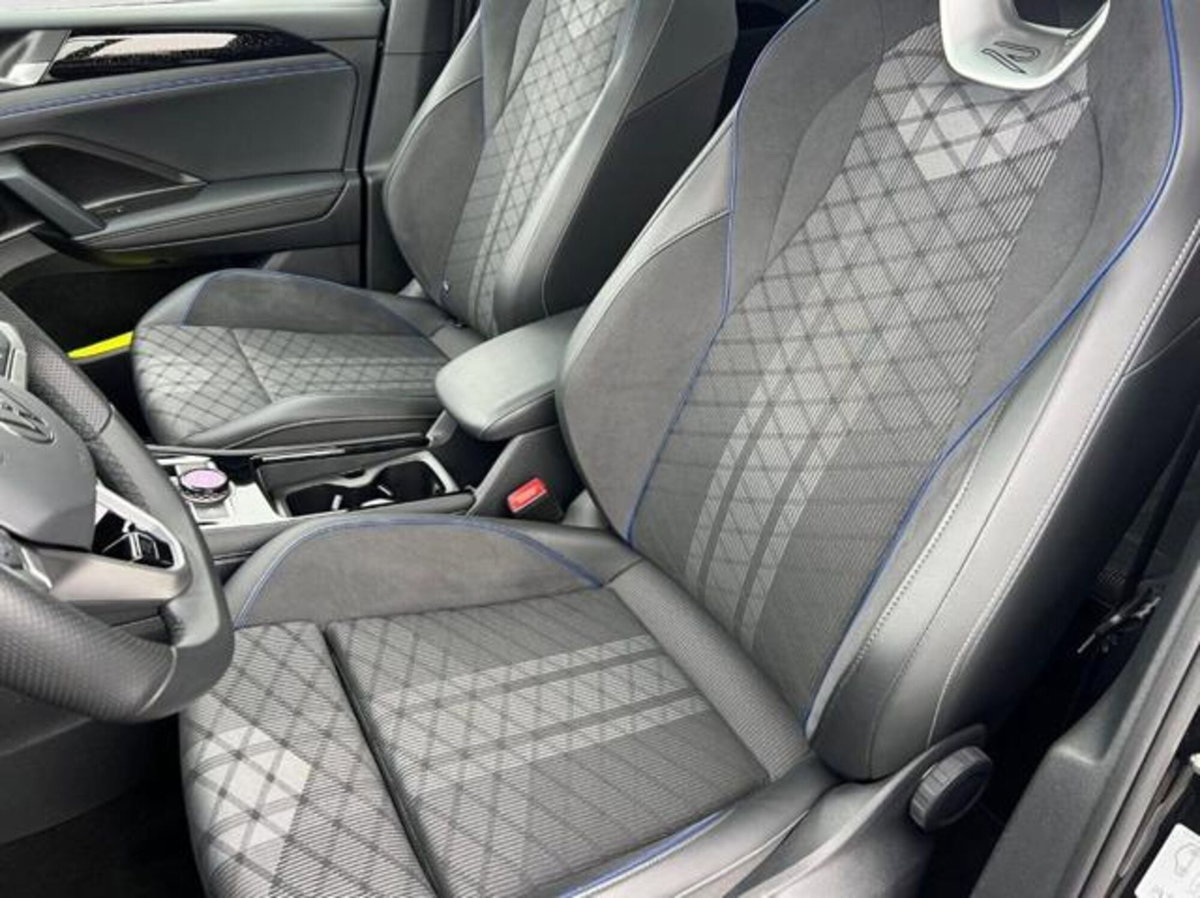 Volkswagen Tiguan Allspace 2.0 tdi R-Line 150cv dsg (10)