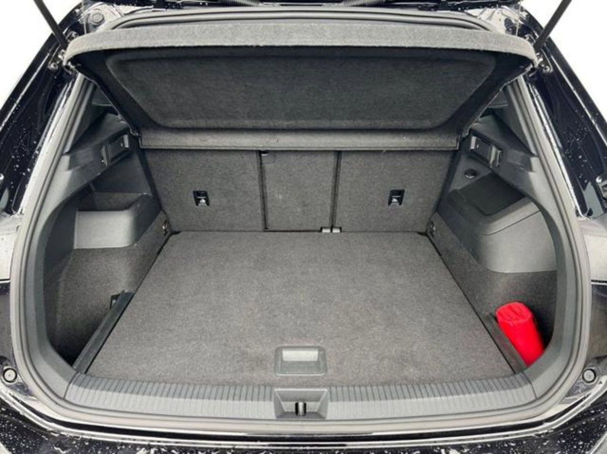 Volkswagen Tiguan Allspace 2.0 tdi R-Line 150cv dsg (8)
