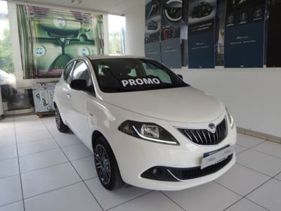 Lancia Ypsilon 1.0 FireFly 5 porte S&S Hybrid Ecochic Gold usata