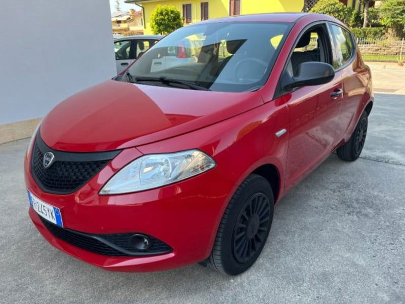 Lancia Ypsilon 0.9 TwinAir 85 CV 5 porte S&S Silver