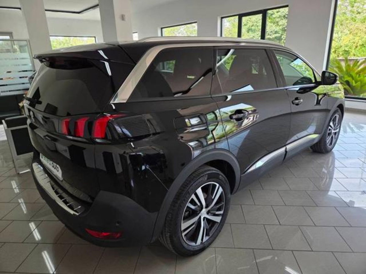 Peugeot 5008 1.5 bluehdi Allure Pack s&s 130cv eat8 (3)