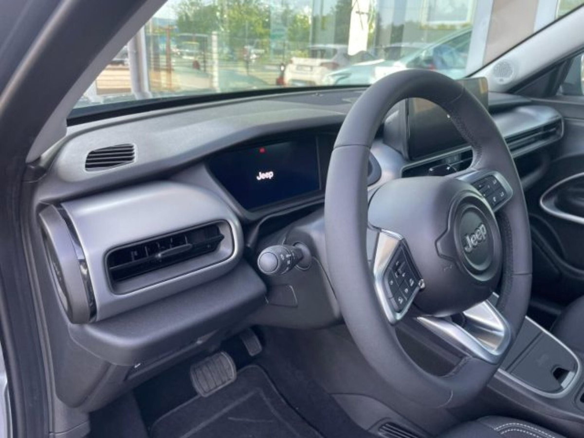 Jeep Avenger 1.2 turbo Longitude fwd 100cv (13)