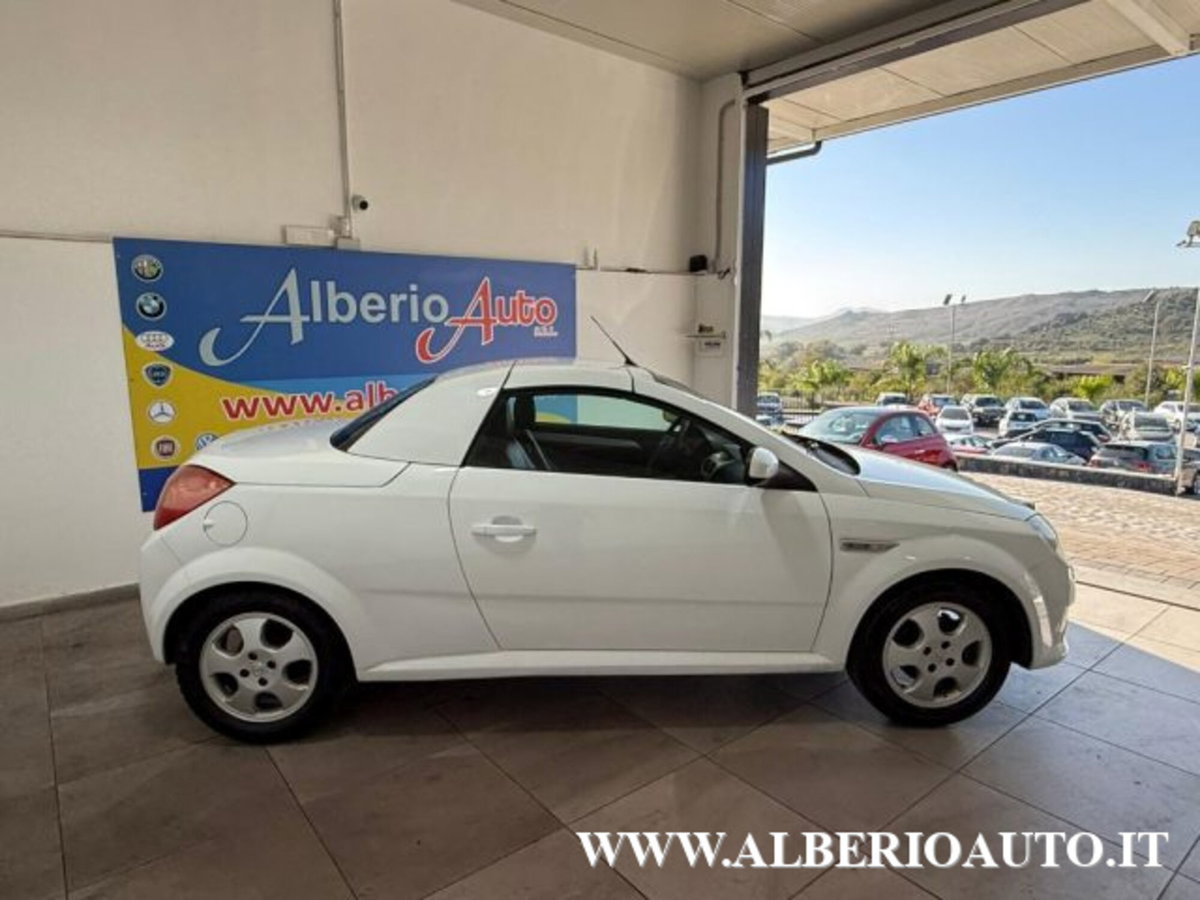 Opel Tigra TwinTop 1.3 CDTI Sport (4)